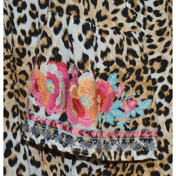 Savanna Jane Cheetah Print 3/4 Bell Sleeve Embroidered Floral Blouse Top Size 3X - Picture 7 of 12